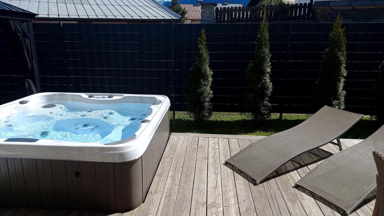 Dacha *